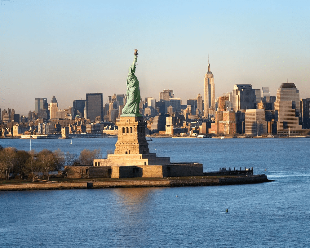 Statue of Liberty and New York City skyline, USA tour package