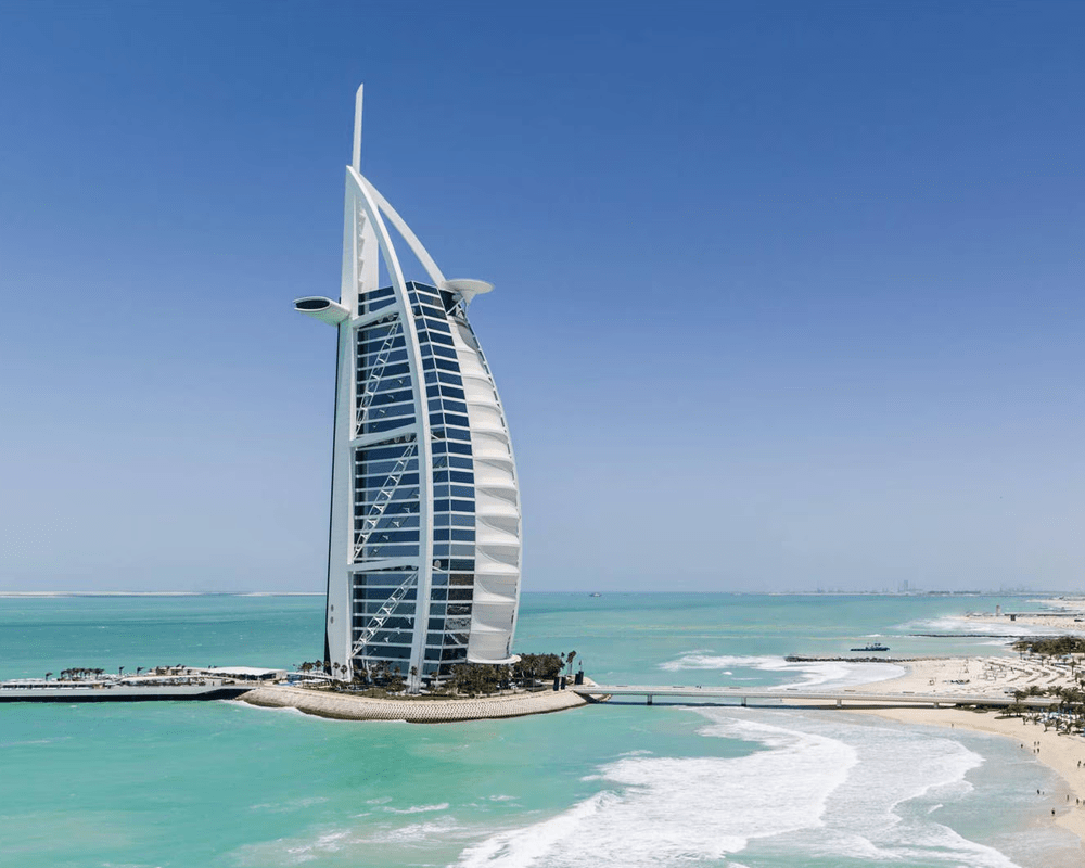Burj Al Arab hotel on Jumeirah Beach, Dubai tour package